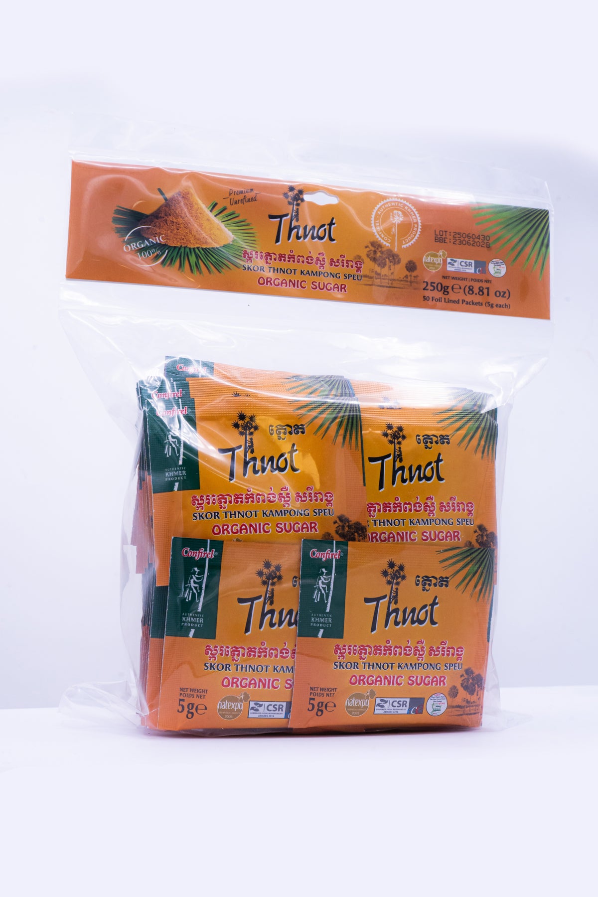 Bag of Thnot organic Kampong Speu sugar with multiple individual sachets